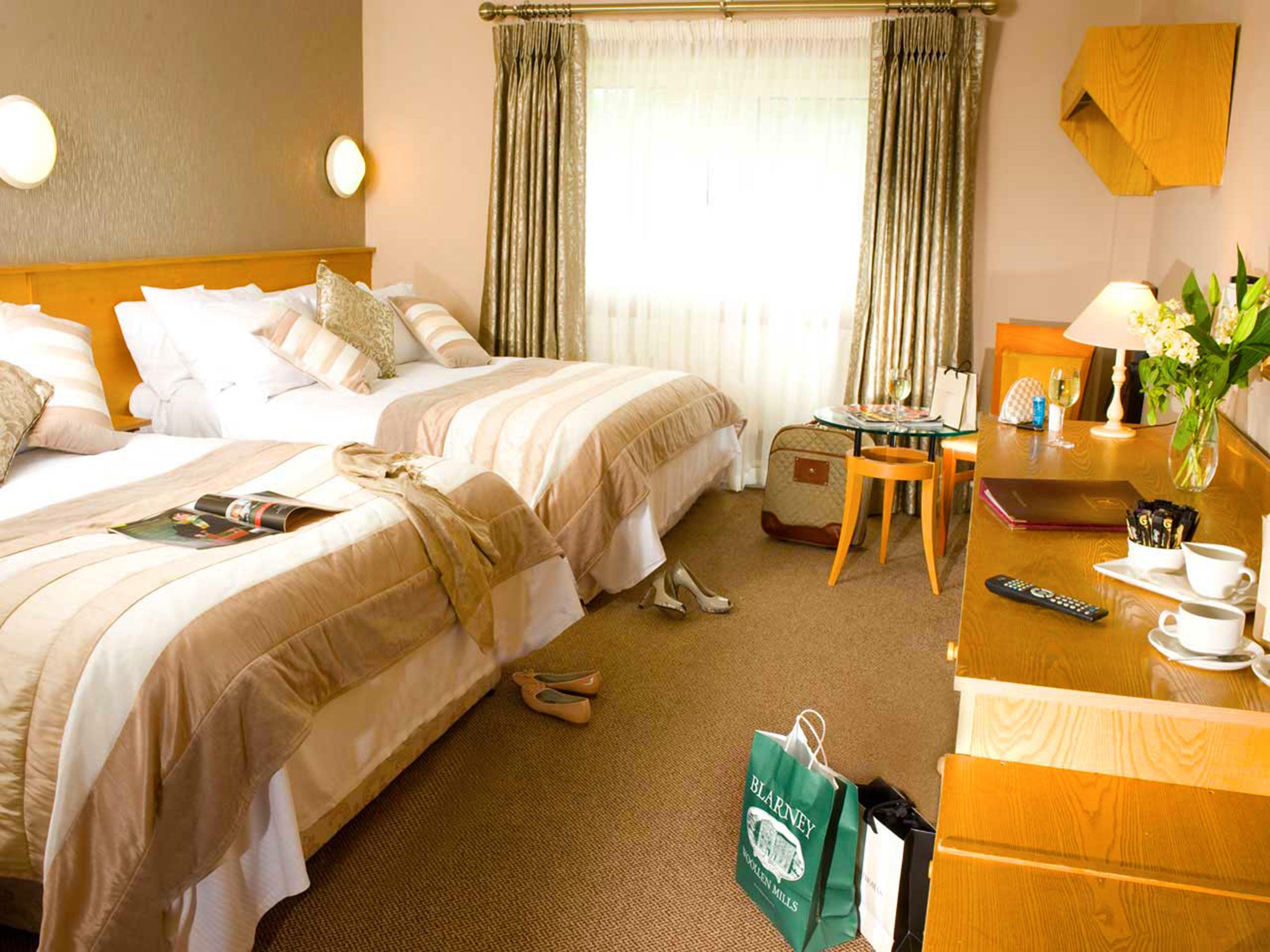 Great National Commons Inn Hotel كورك المظهر الخارجي الصورة