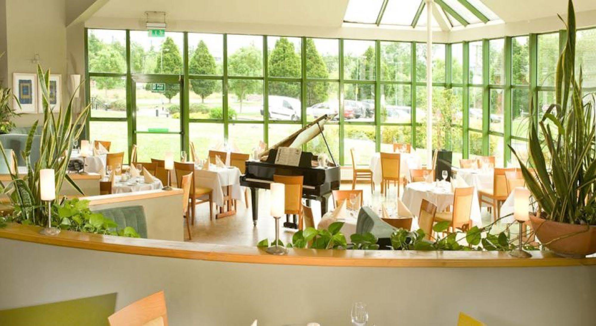 Great National Commons Inn Hotel كورك المظهر الخارجي الصورة
