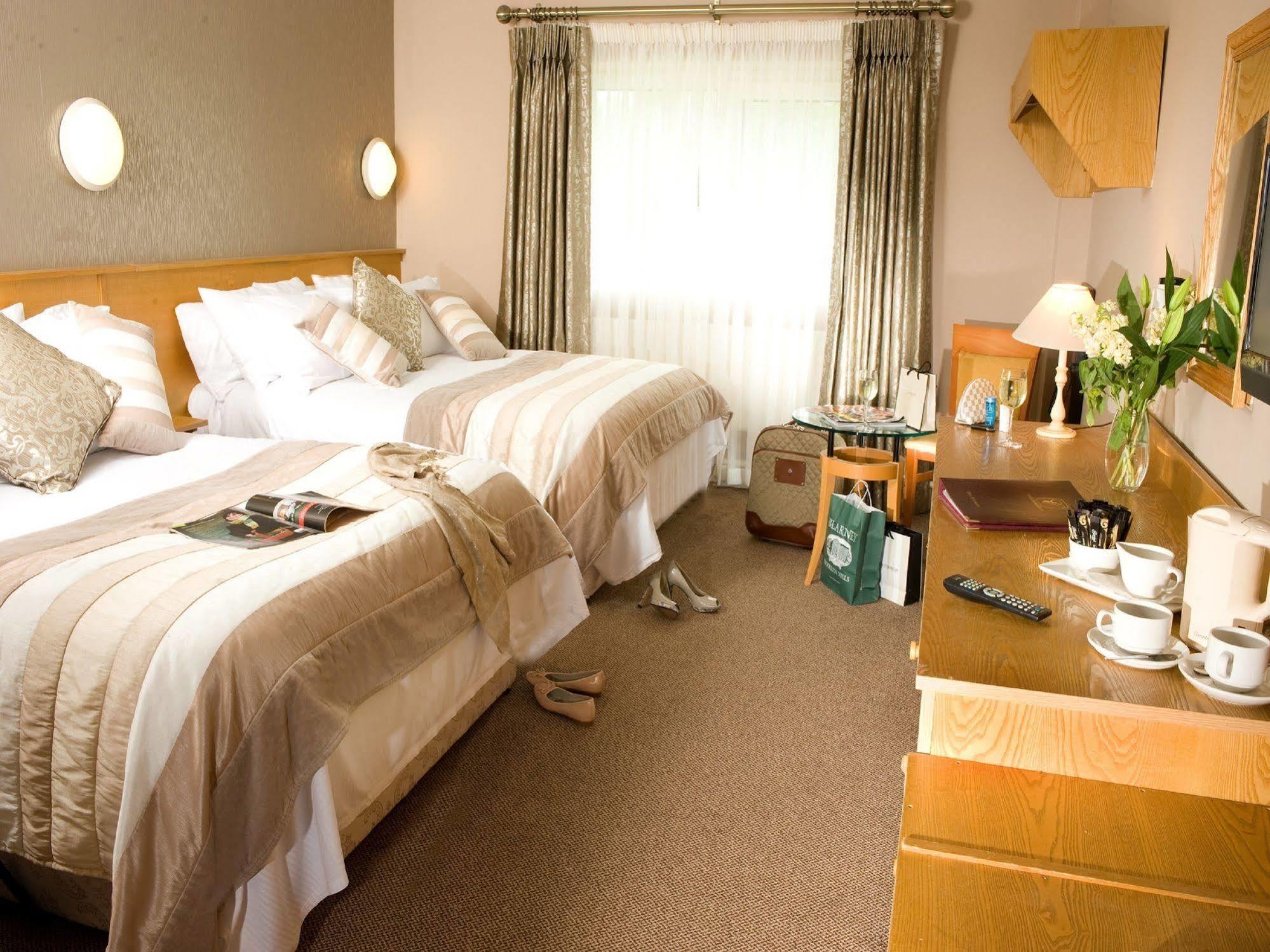 Great National Commons Inn Hotel كورك المظهر الخارجي الصورة