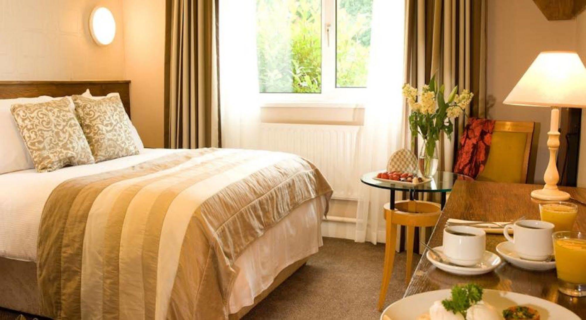 Great National Commons Inn Hotel كورك المظهر الخارجي الصورة