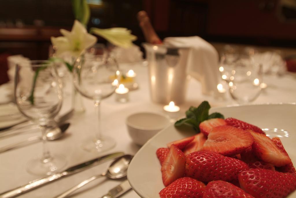 Great National Commons Inn Hotel كورك المظهر الخارجي الصورة
